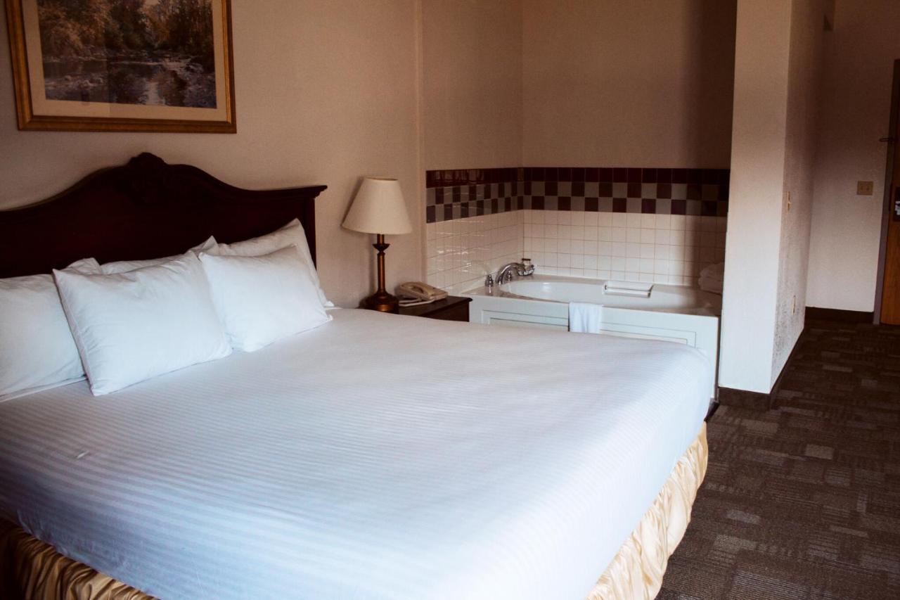 Americas Best Value Inn-Fredonia Ngoại thất bức ảnh